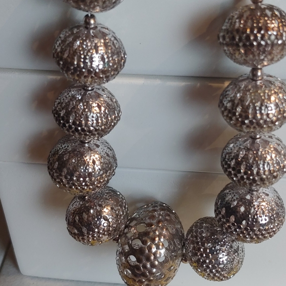 Necklace - Picture 4 of 6